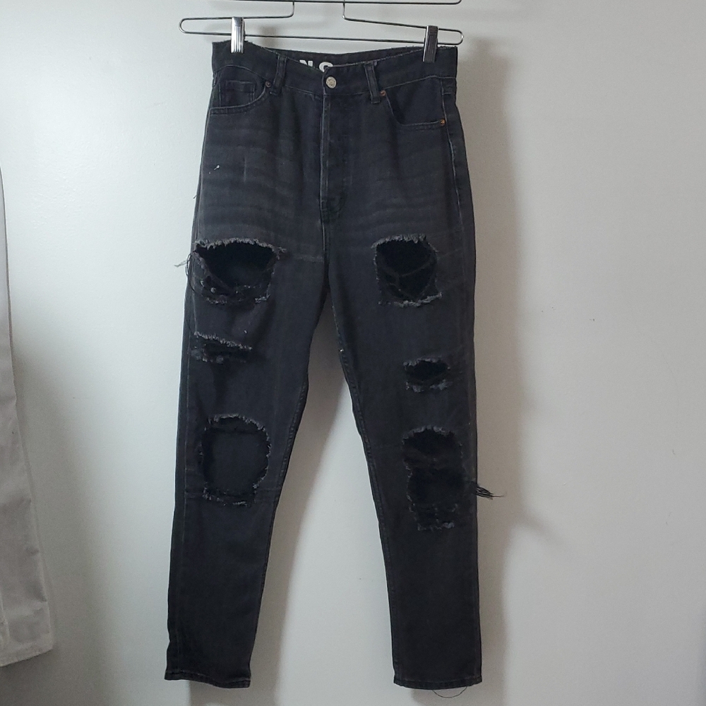 S.o.n.g Button Fly Ripped Mom Jeans